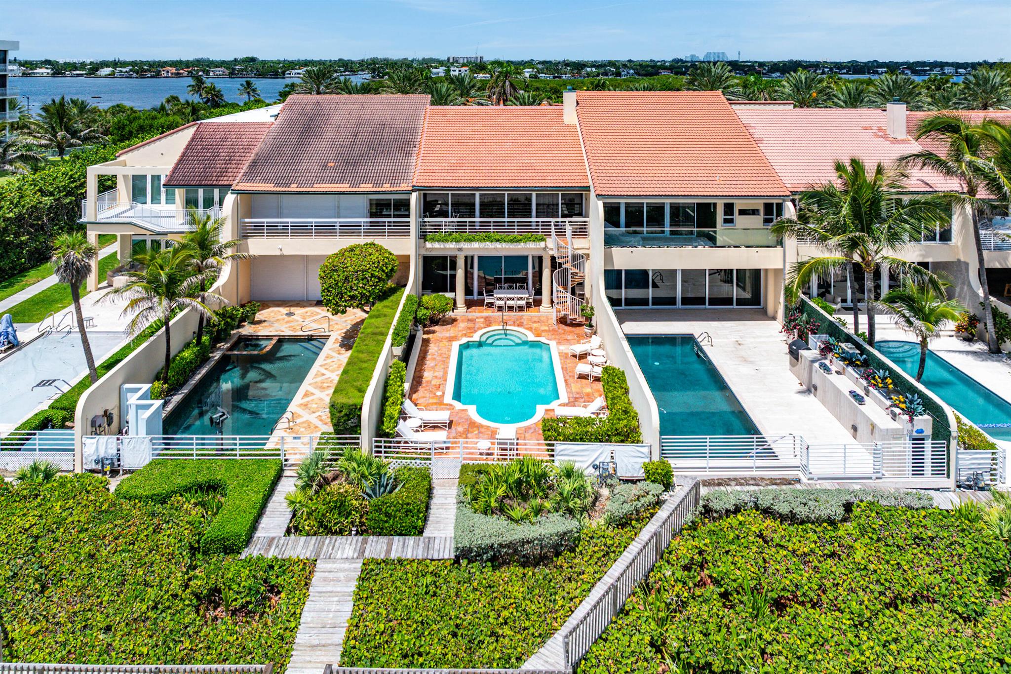 13 Sloans Curve Drive 13