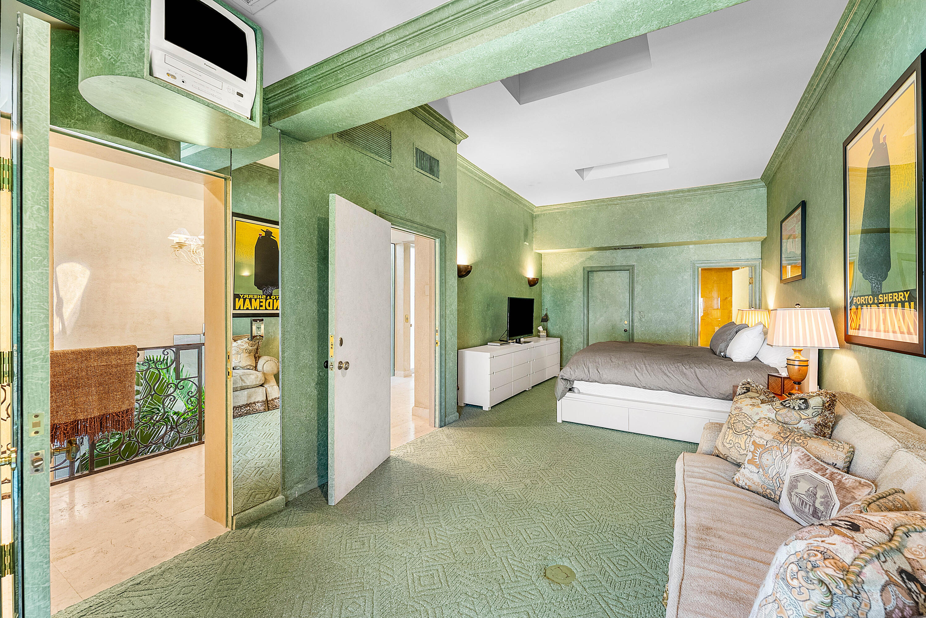 13 Sloans Curve Drive 13