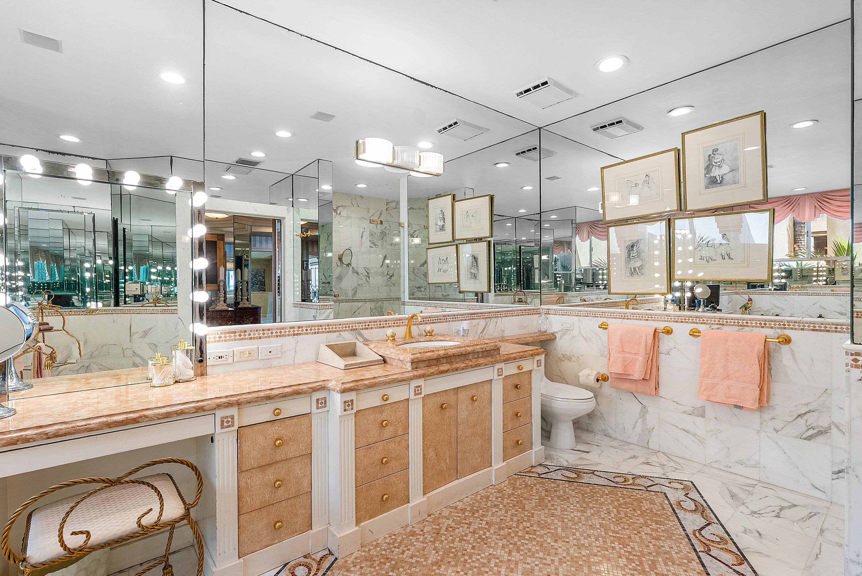 13 Sloans Curve Drive 13