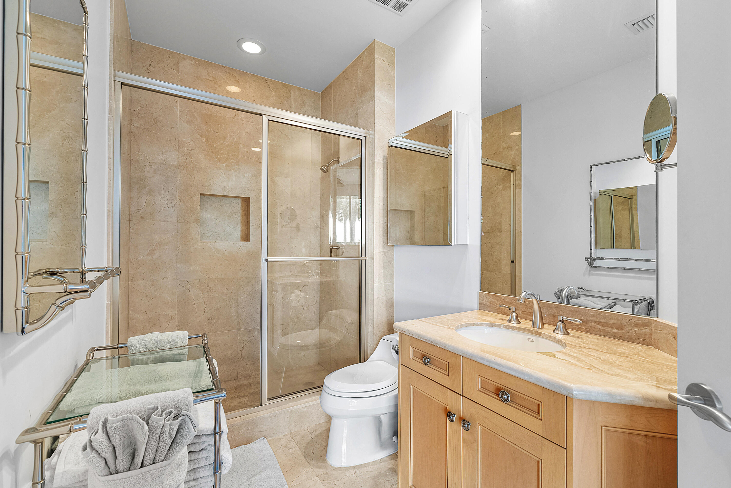 3000 S Ocean Boulevard 201