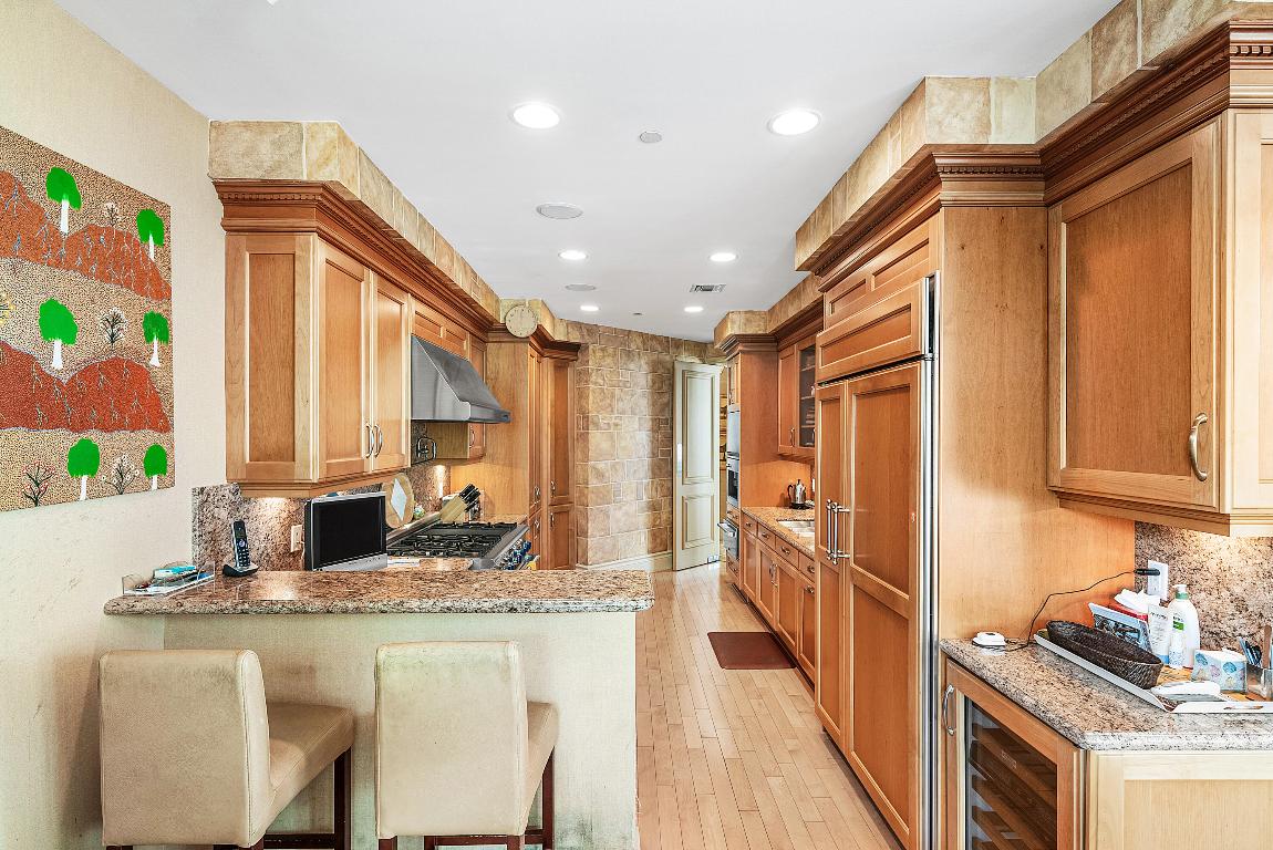 3000 S Ocean Boulevard 201