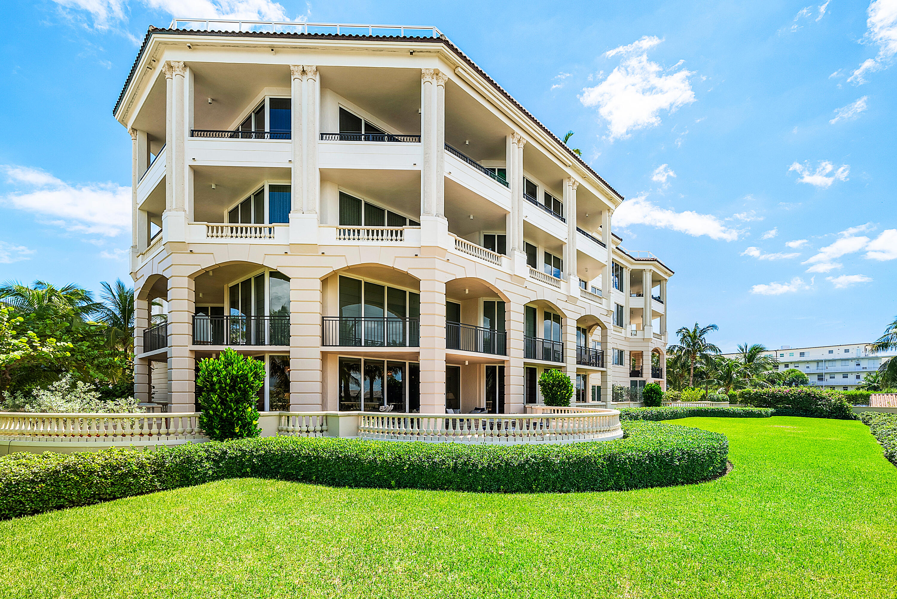 3000 S Ocean Boulevard 201