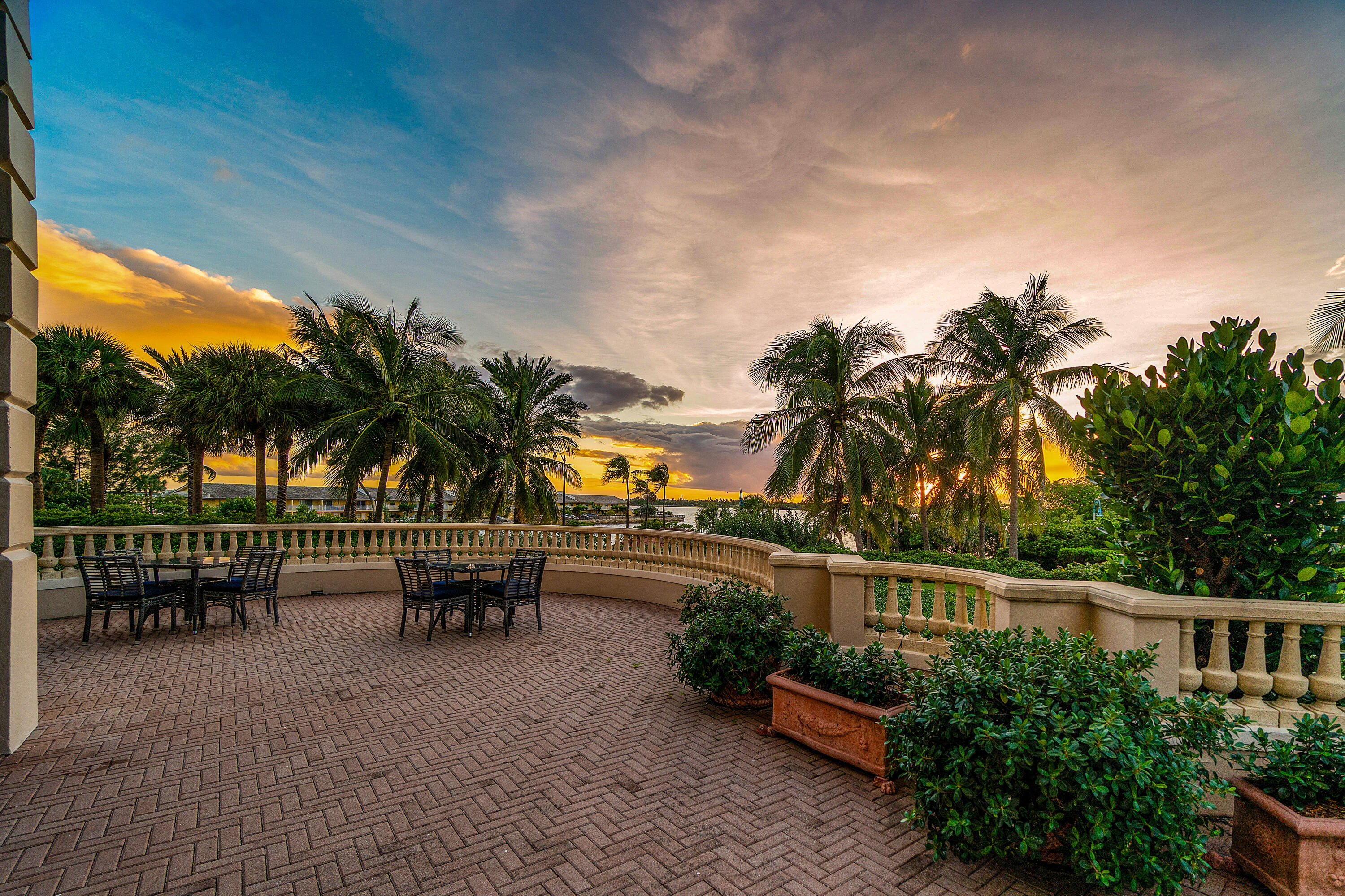 3000 S Ocean Boulevard 201