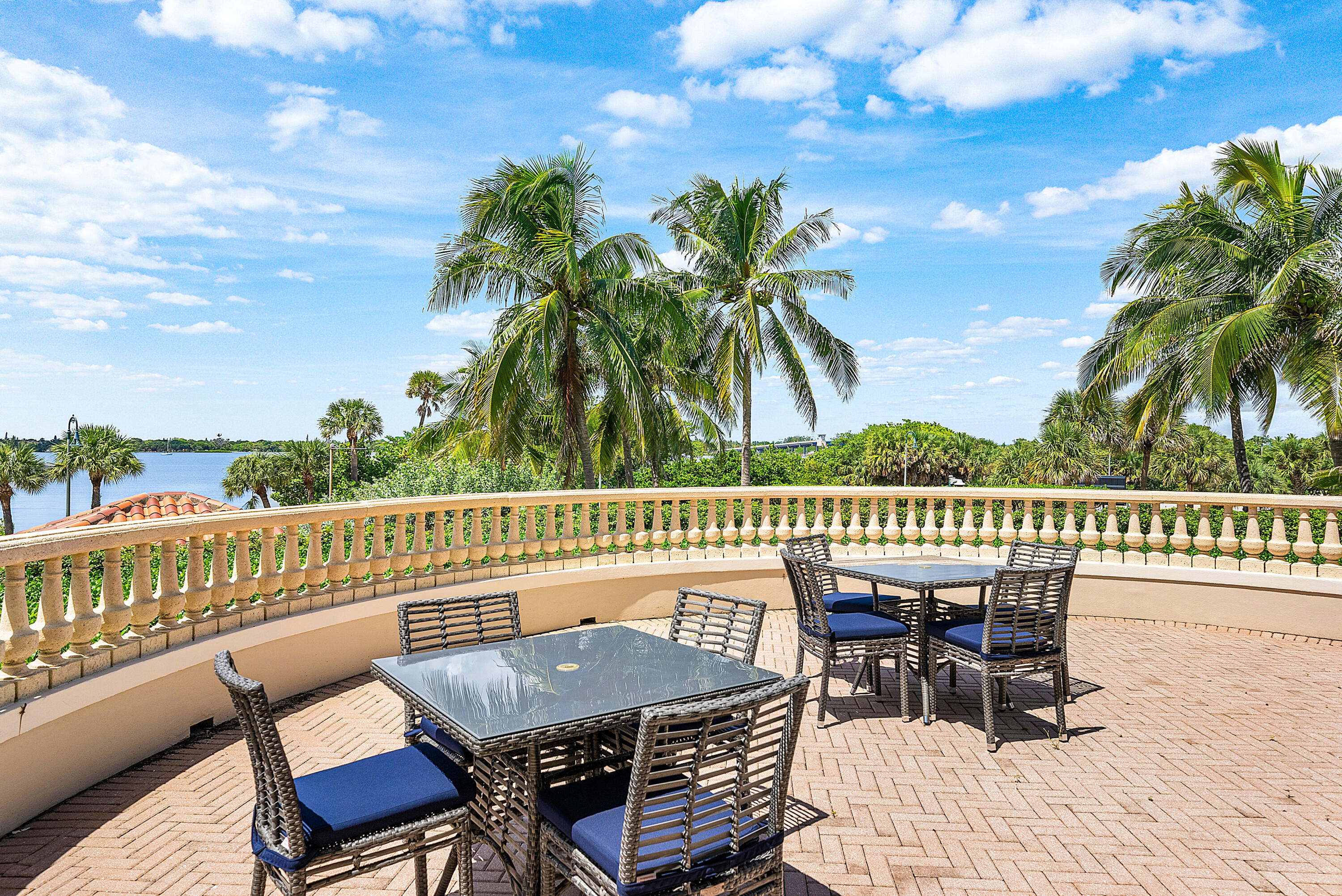 3000 S Ocean Boulevard 201