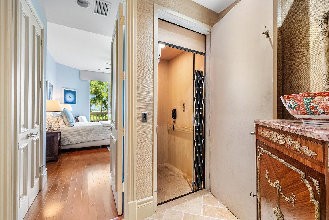 3000 S Ocean Boulevard 201