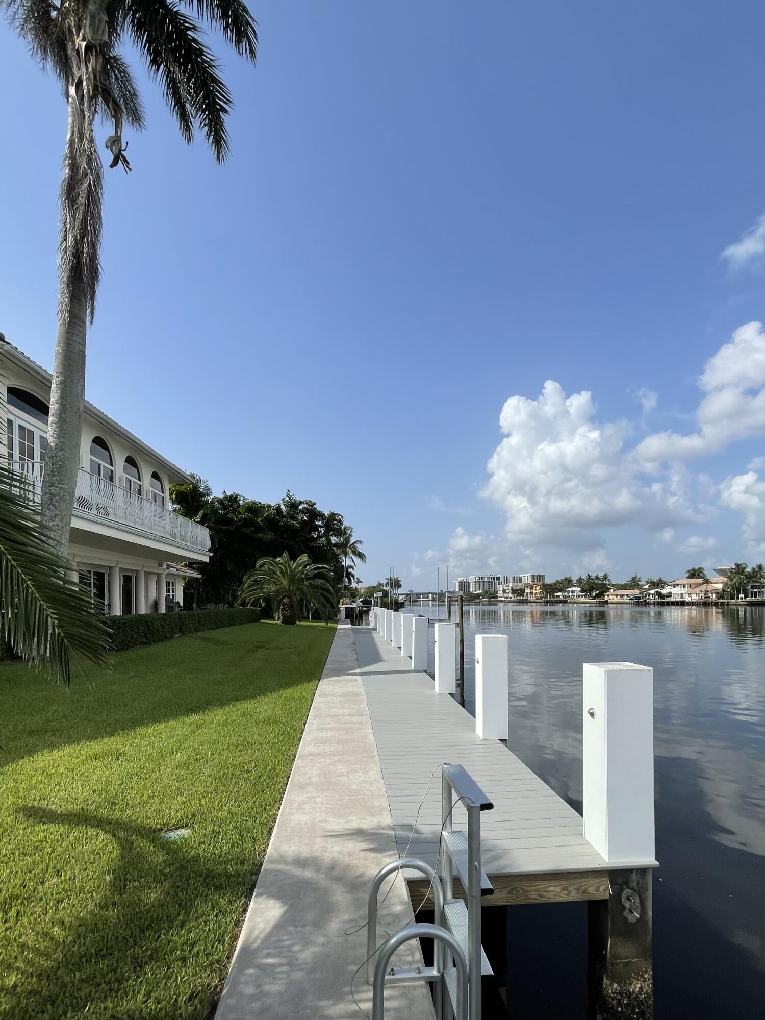 66 Harbour Drive N