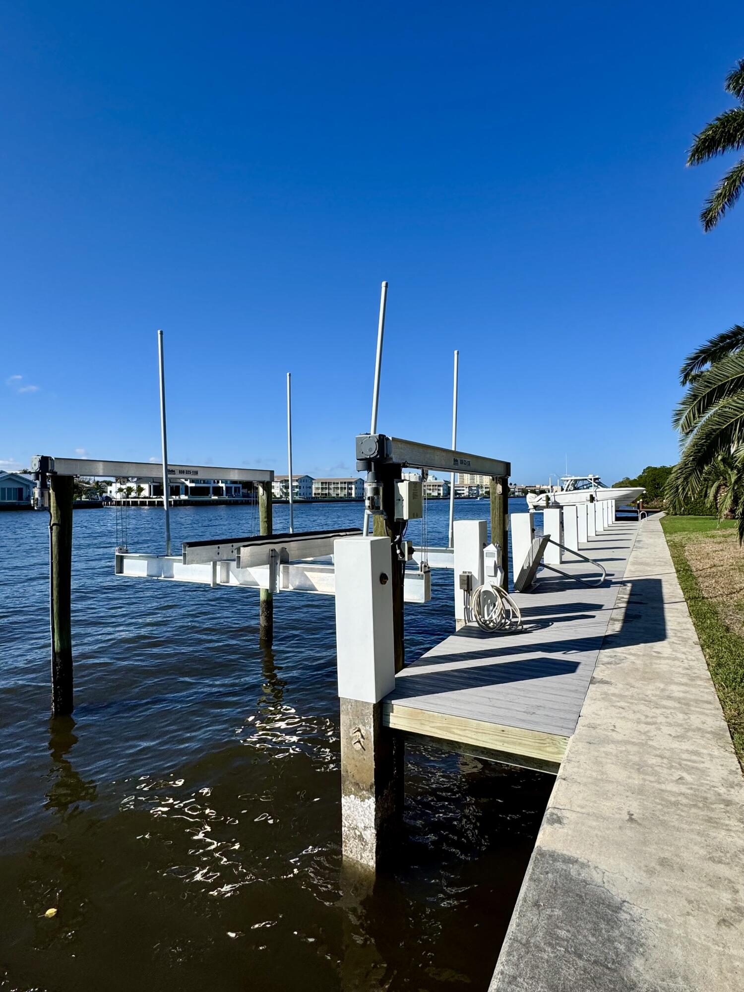 66 Harbour Drive N