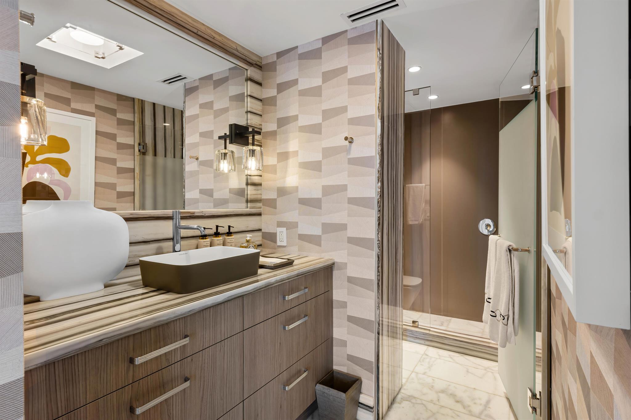 2150 Ibis Isle Road 8