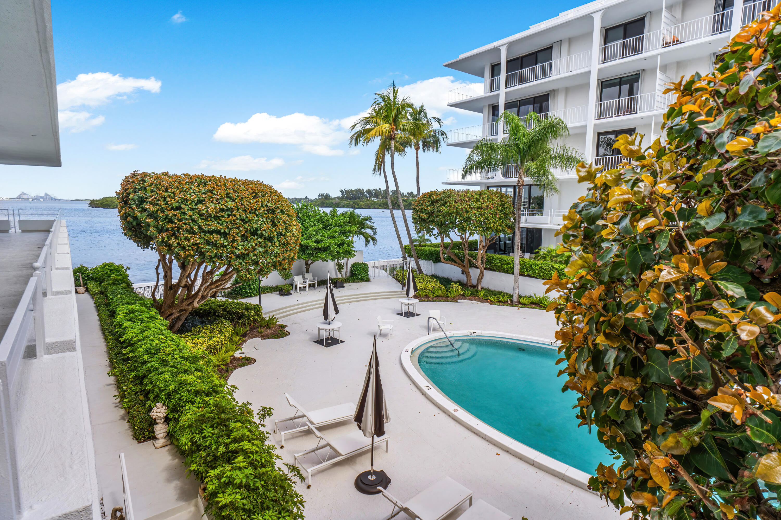 2150 Ibis Isle Road 8