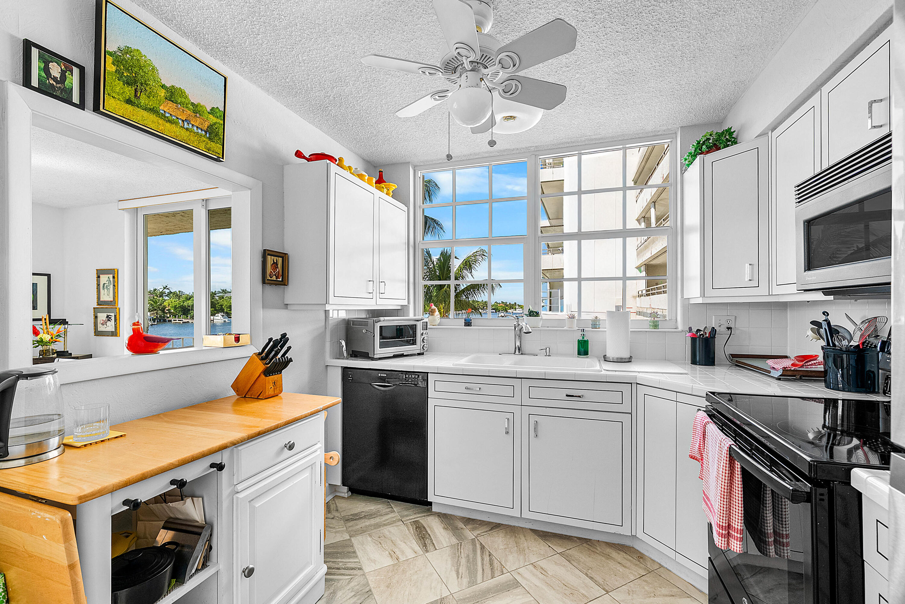 3575 S Ocean Boulevard 2000