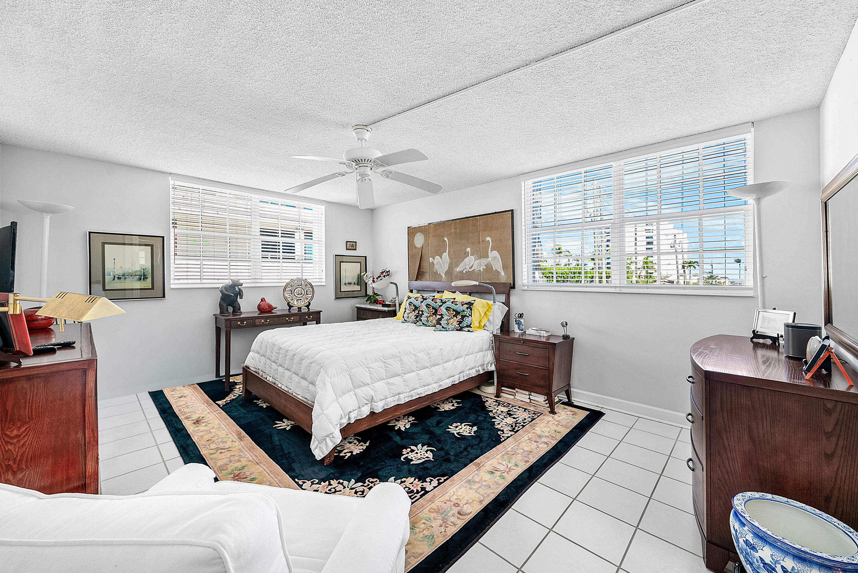 3575 S Ocean Boulevard 2000