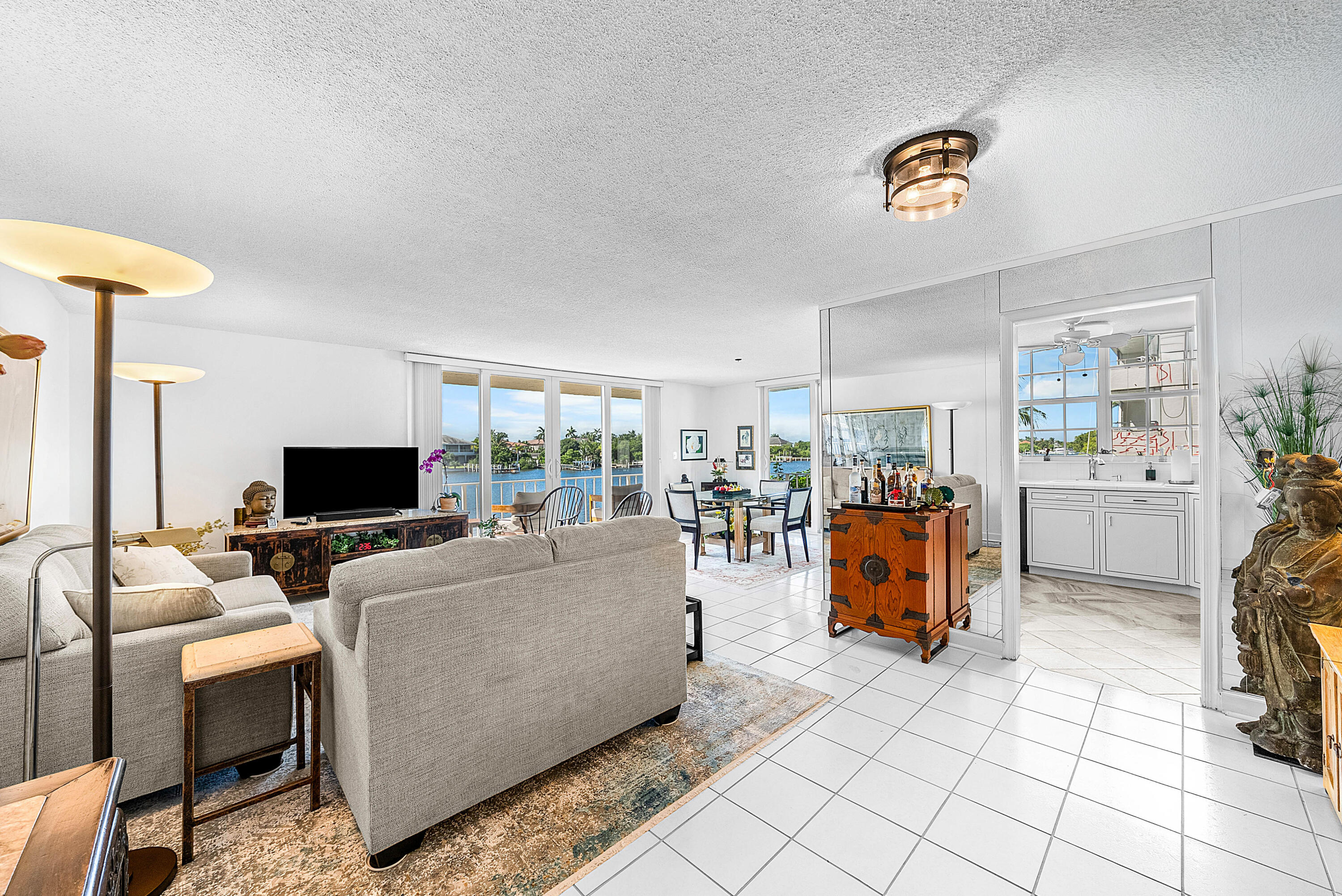 3575 S Ocean Boulevard 2000