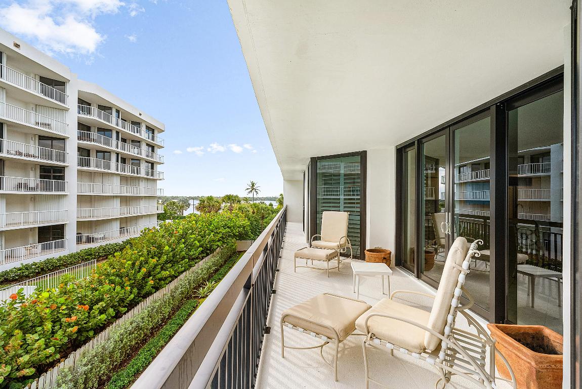 3140 S Ocean Boulevard 303 S