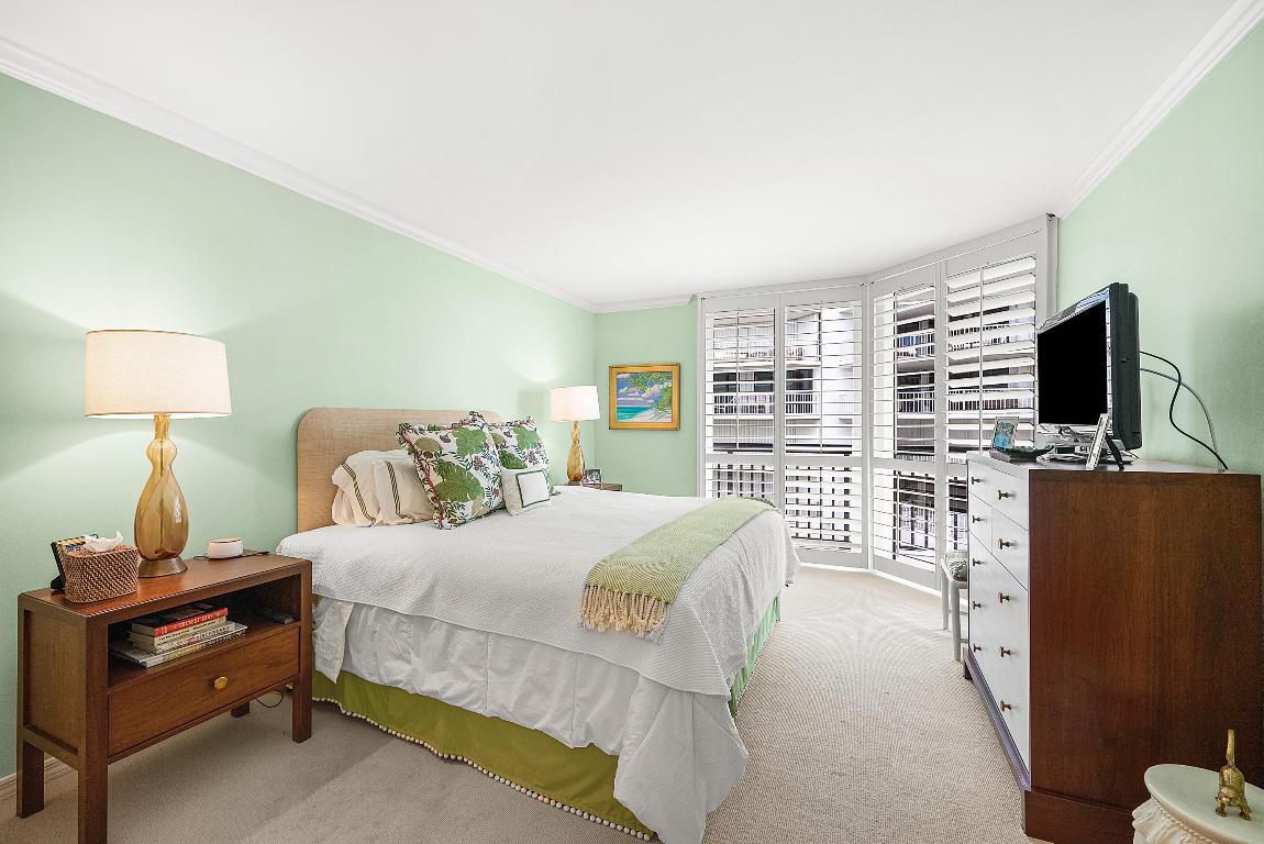 3140 S Ocean Boulevard 303 S