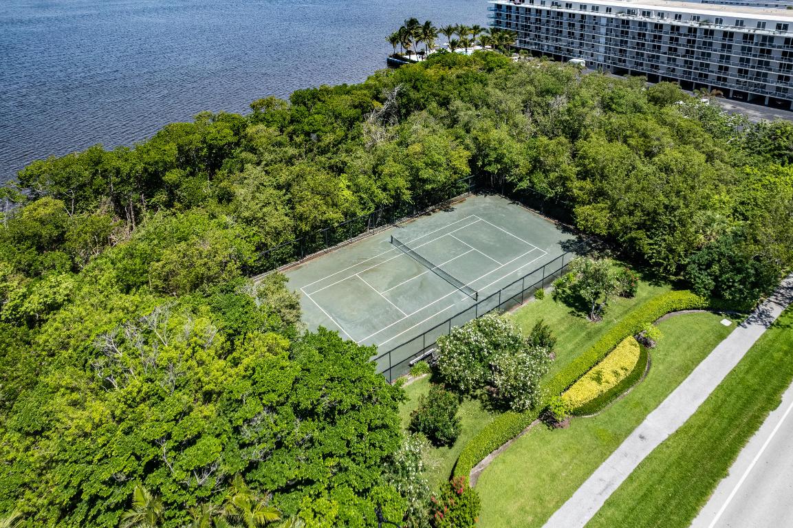 2580 S Ocean Boulevard 1c2