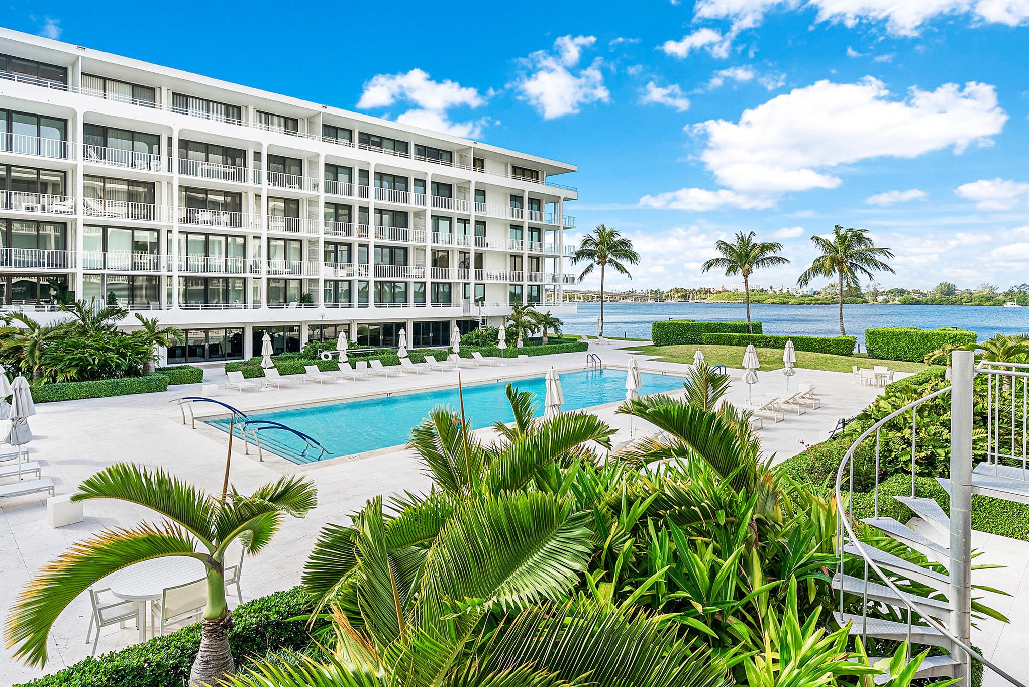 2784 S Ocean Boulevard 104n