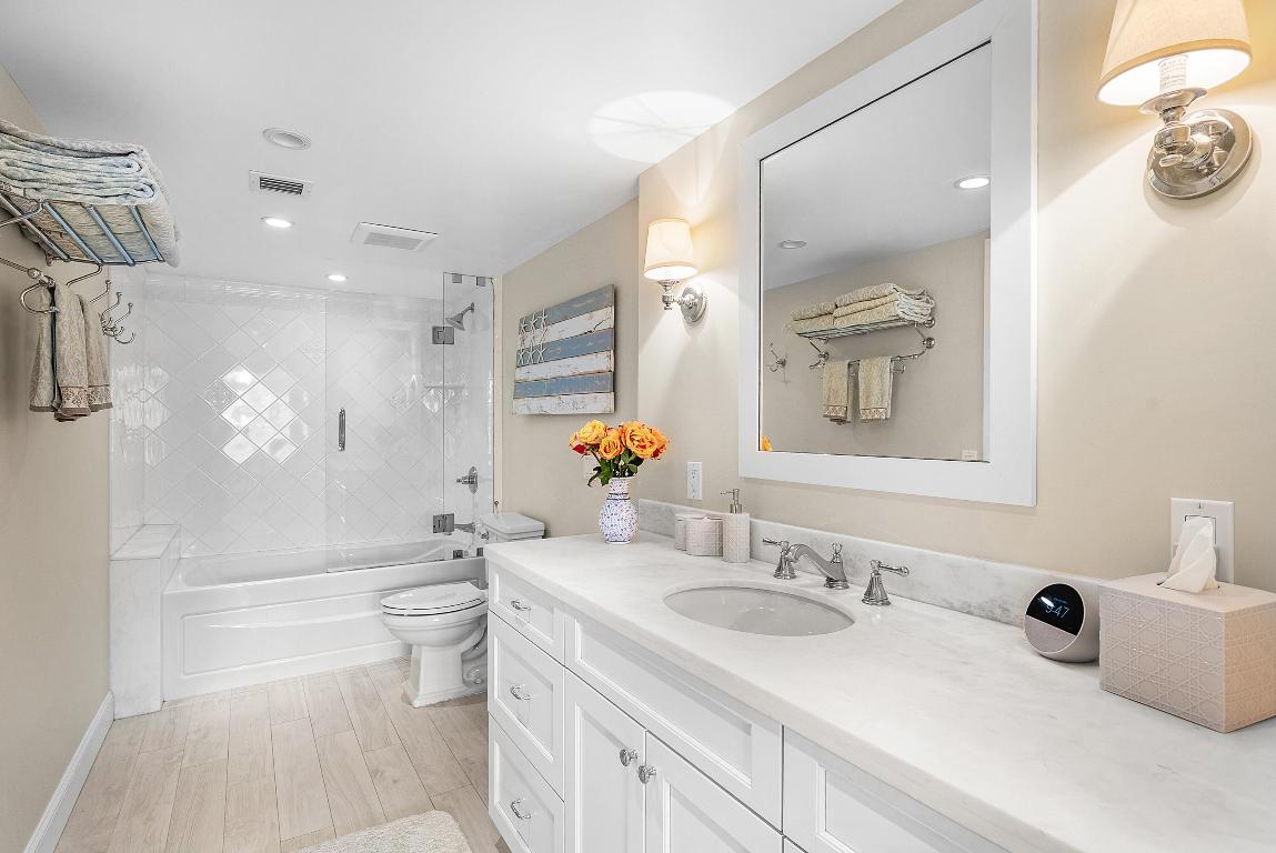 2784 S Ocean Boulevard 104n