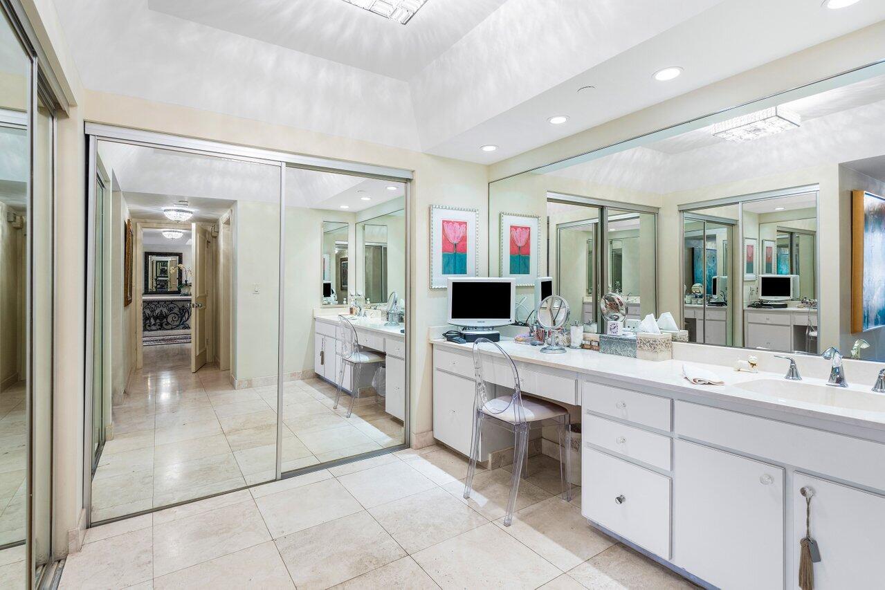 2660 S Ocean Boulevard 202n, Palm Beach Unit: 202n