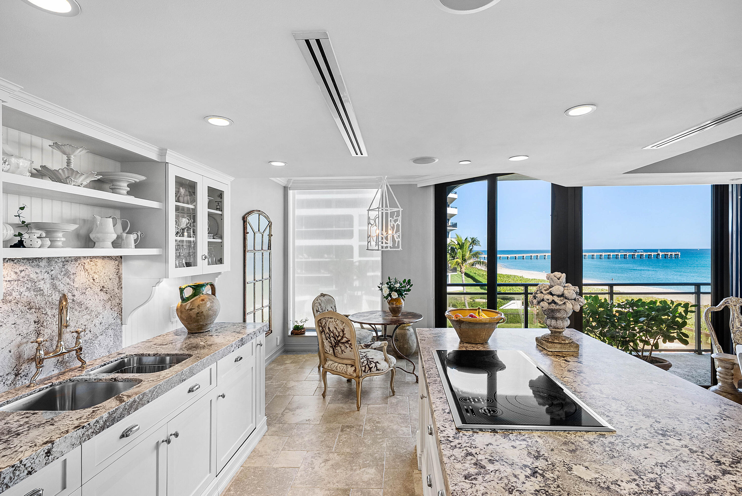 3100 S Ocean Boulevard 302s, Palm Beach Unit: 302s