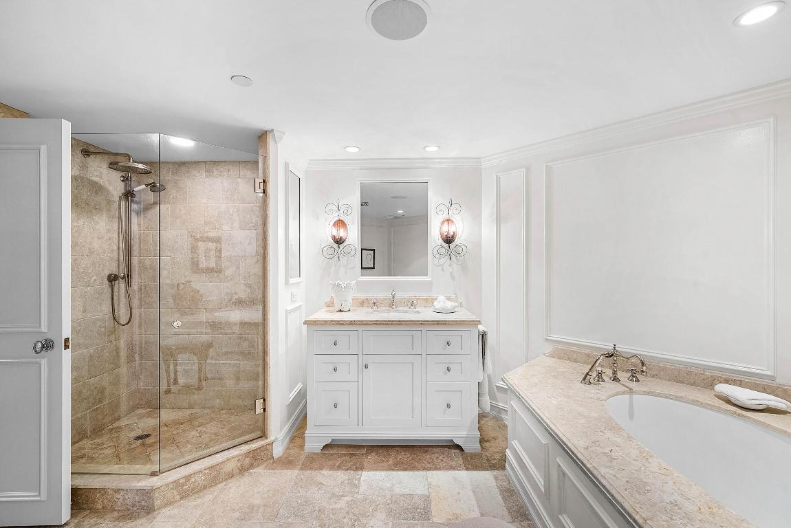 3100 S Ocean Boulevard 302s, Palm Beach Unit: 302s