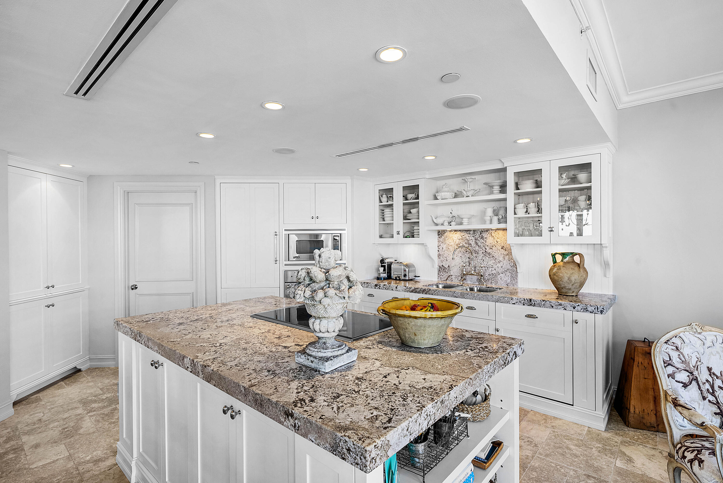 3100 S Ocean Boulevard 302s, Palm Beach Unit: 302s