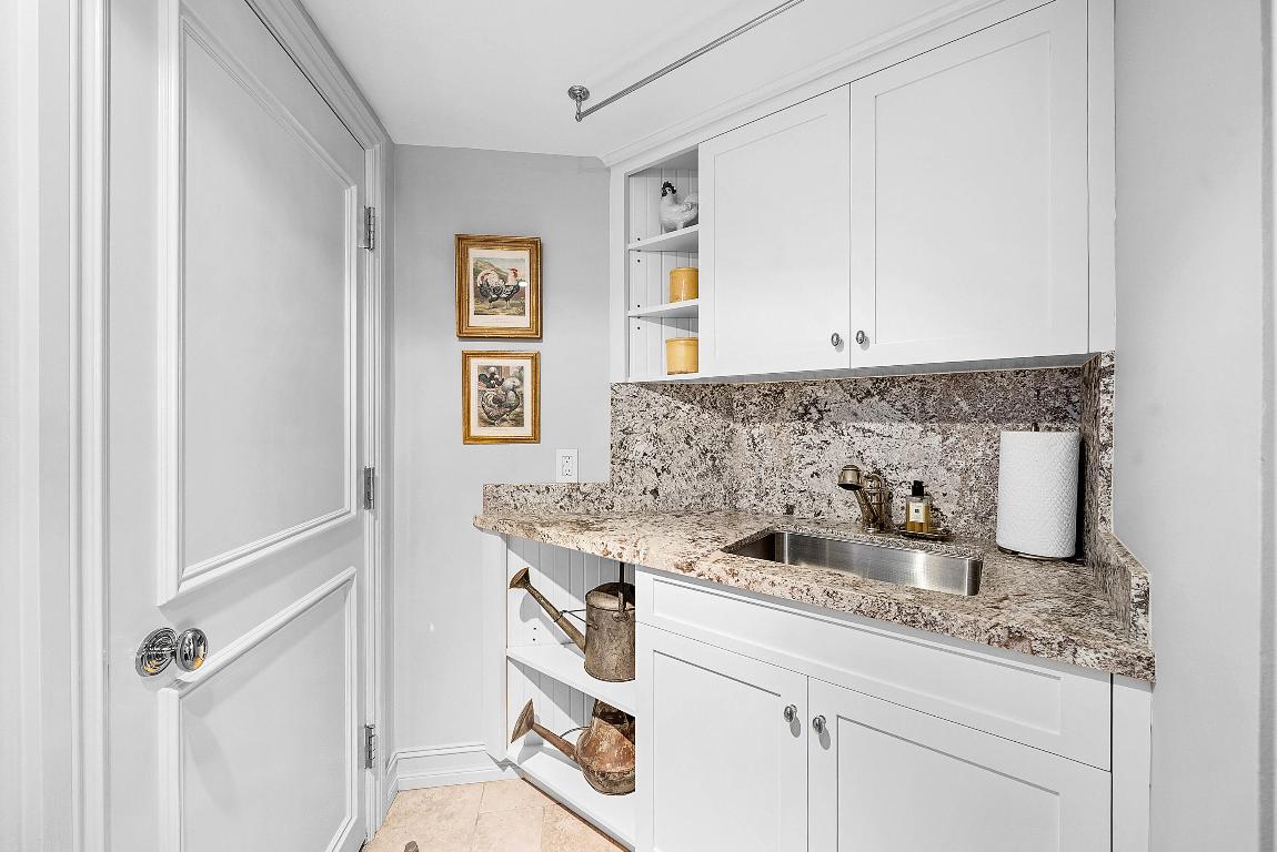 3100 S Ocean Boulevard 302s, Palm Beach Unit: 302s