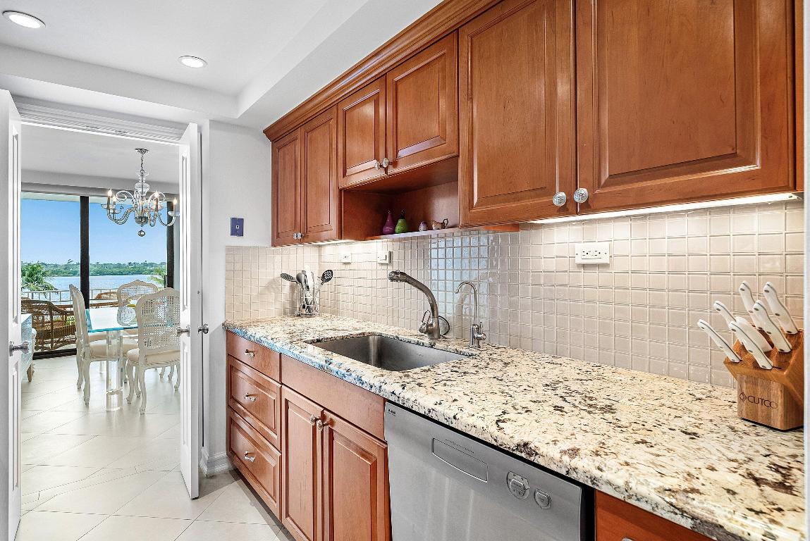 2784 S Ocean Boulevard 303e