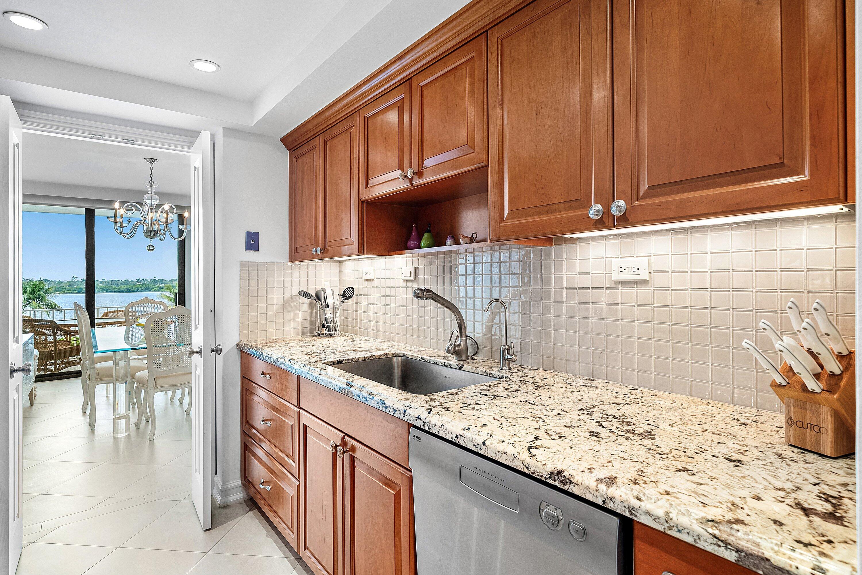 2784 S Ocean Boulevard 303e