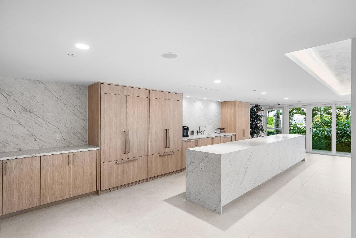 2784 S Ocean Boulevard 303e