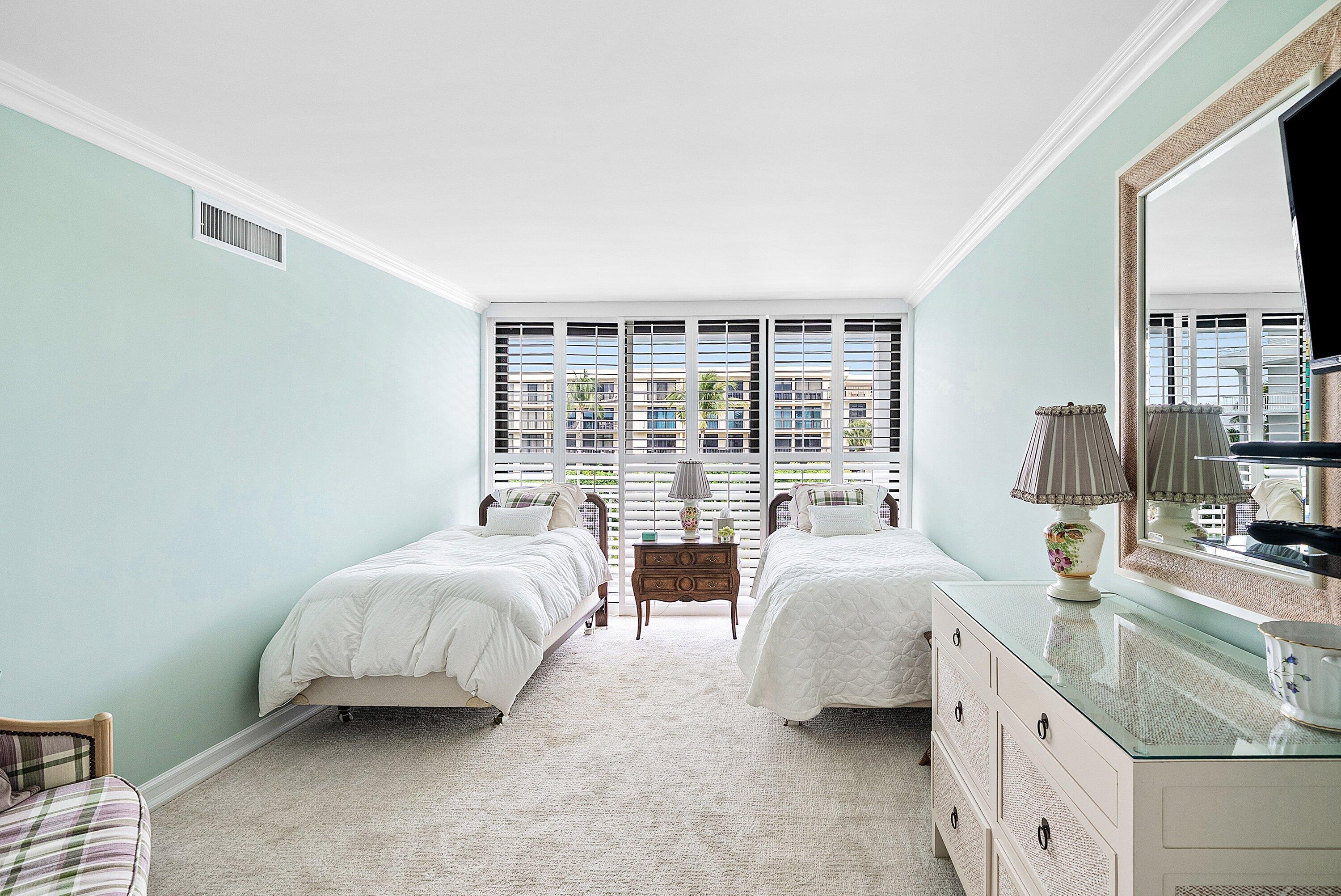 2784 S Ocean Boulevard 303e