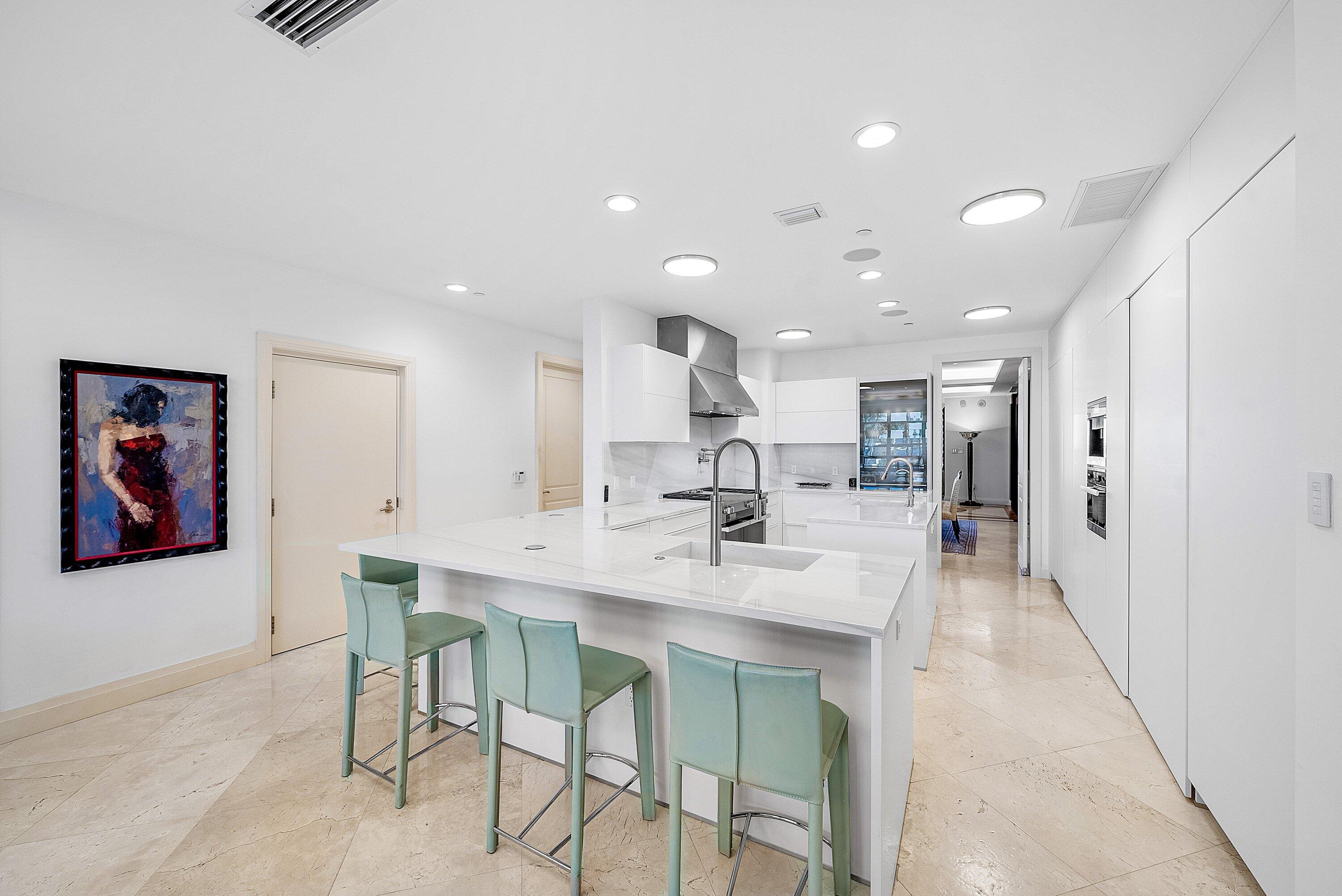 3000 S Ocean Boulevard 206