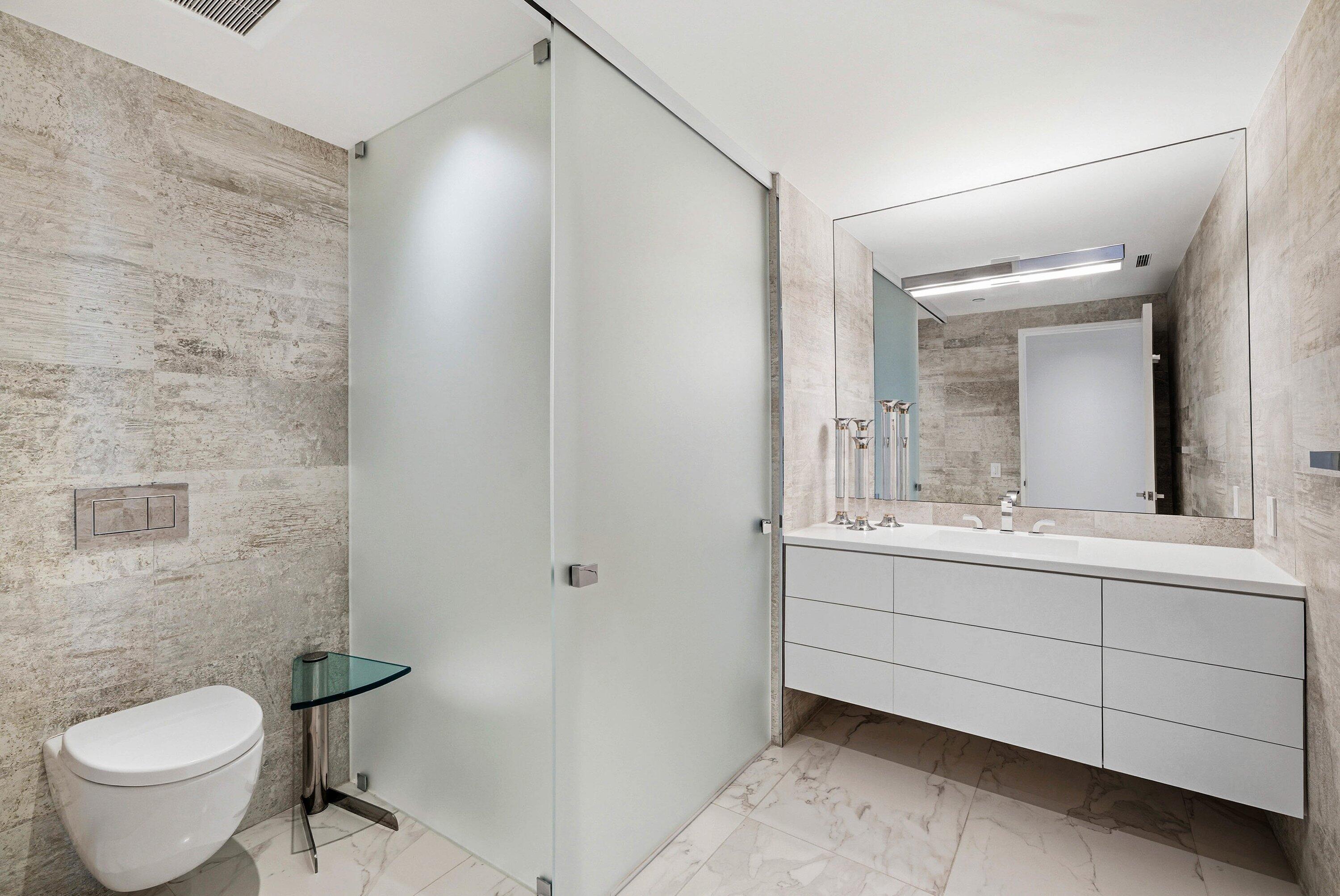 2100 S Ocean Boulevard 402n