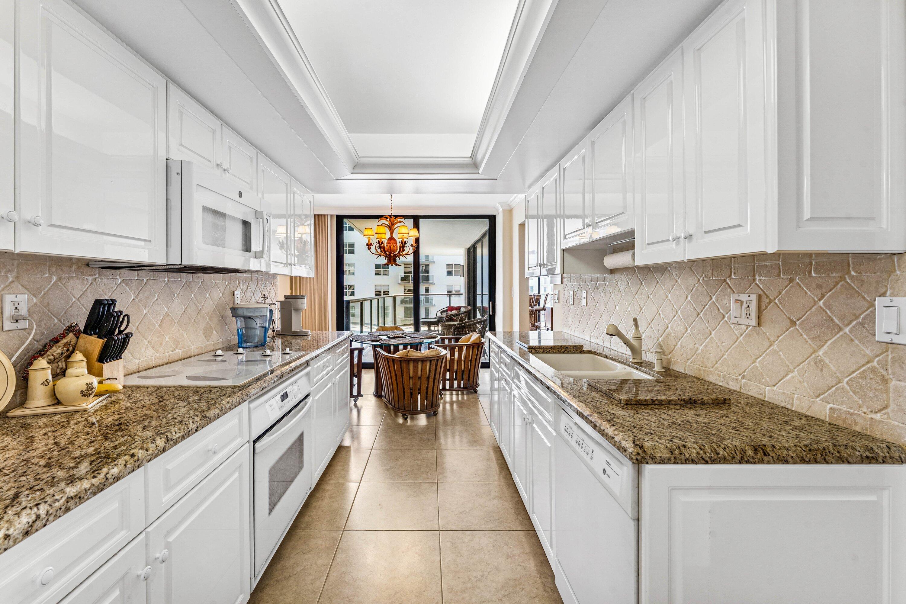 3440 S Ocean Boulevard NE 608s