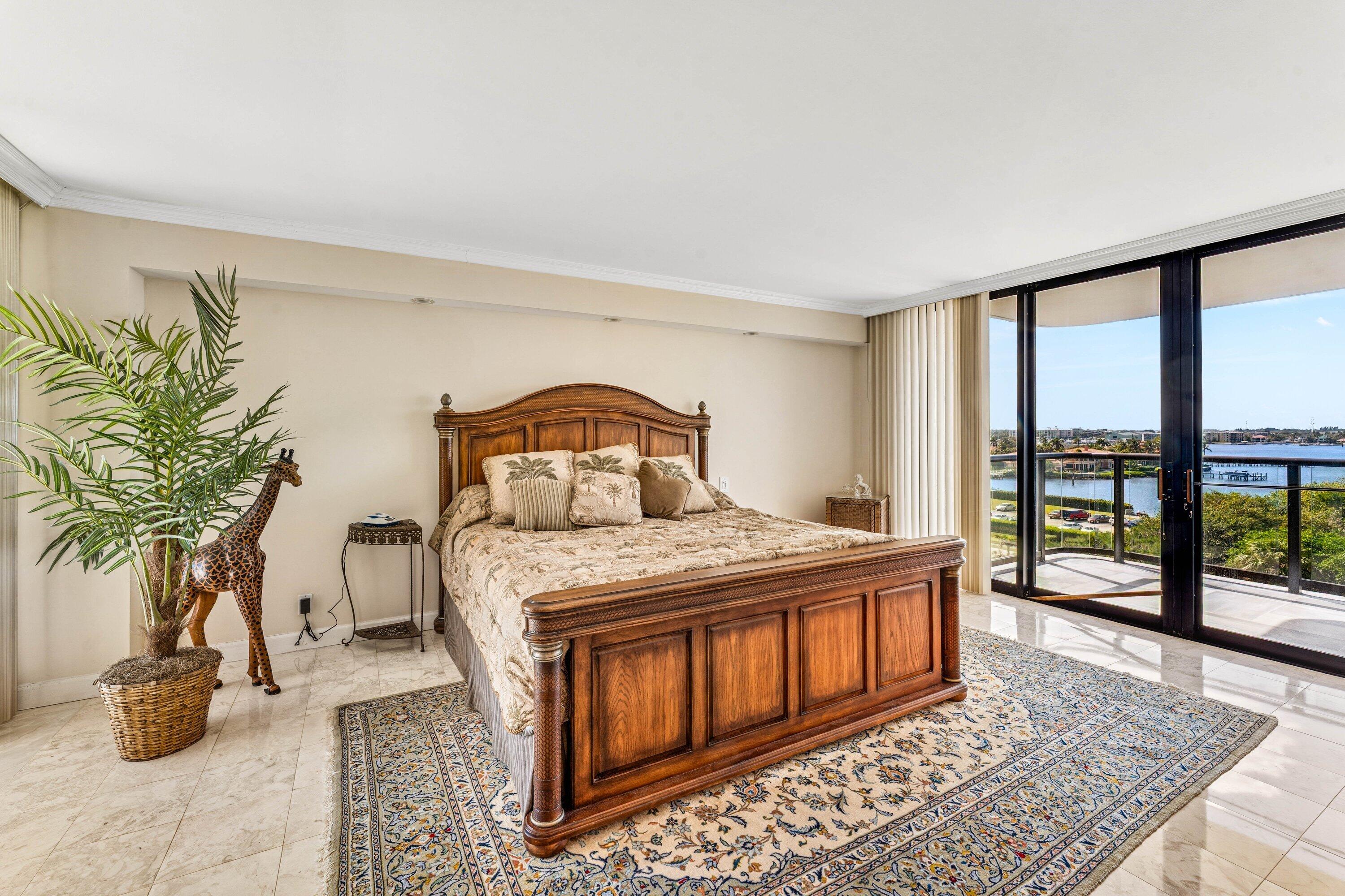 3440 S Ocean Boulevard NE 608s