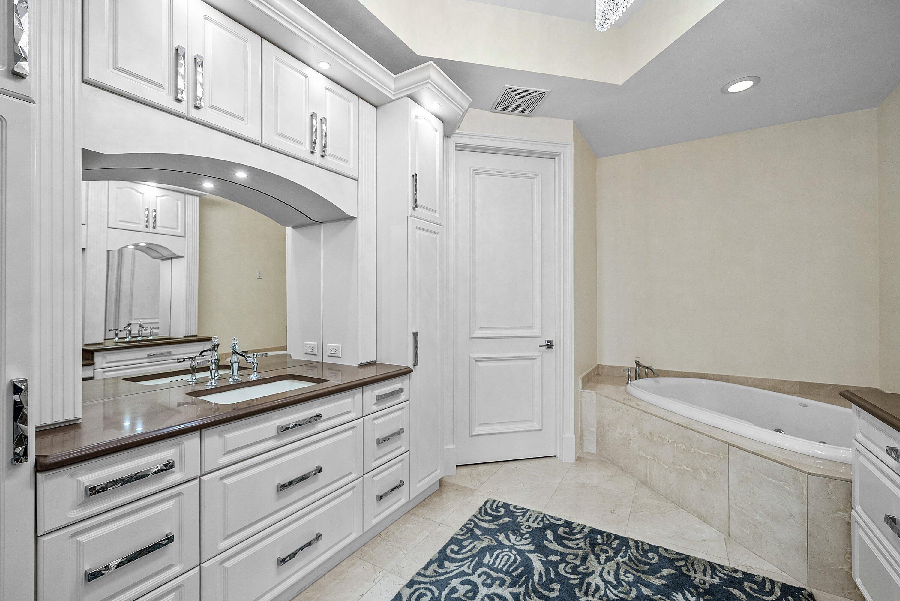 3000 S Ocean Boulevard 402