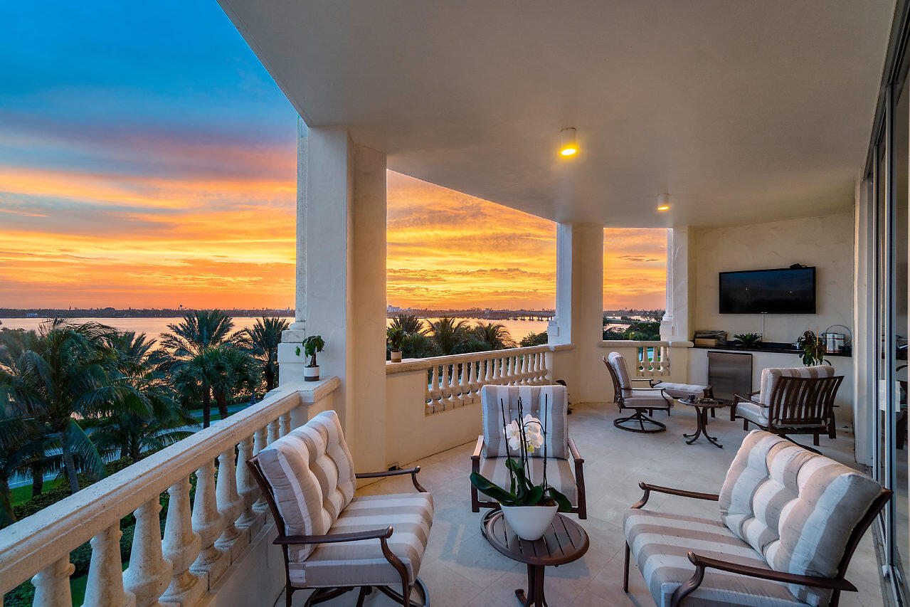 3000 S Ocean Boulevard 402