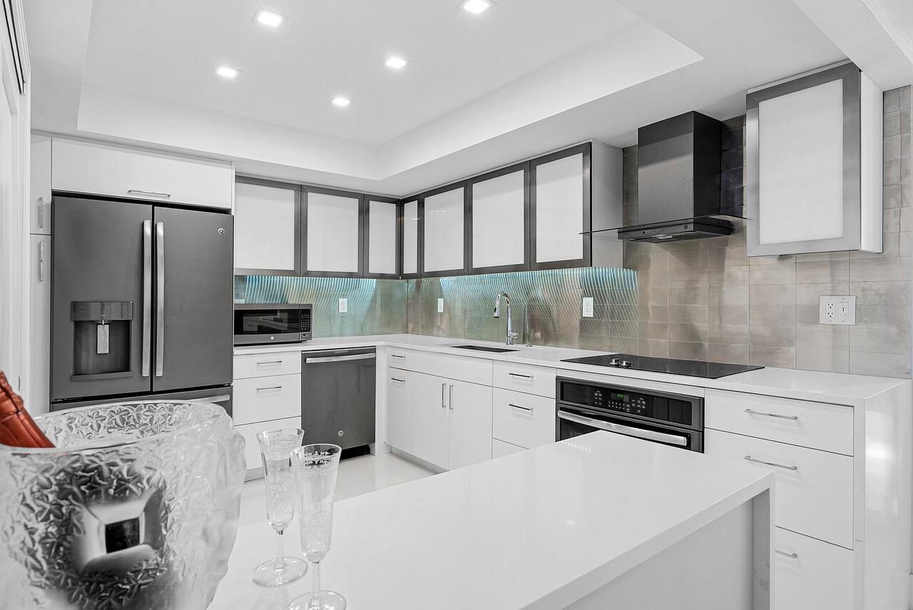 2784 S Ocean Boulevard 204s