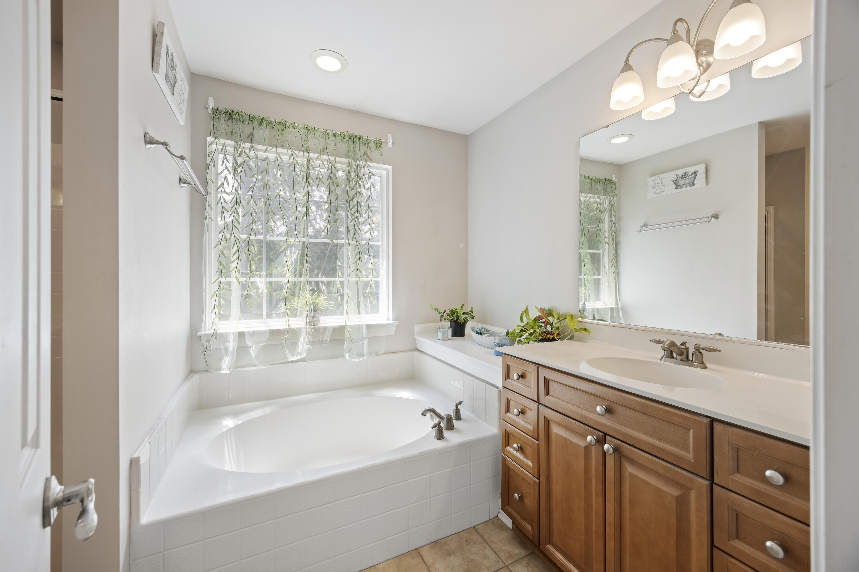 9019 Parlor Drive