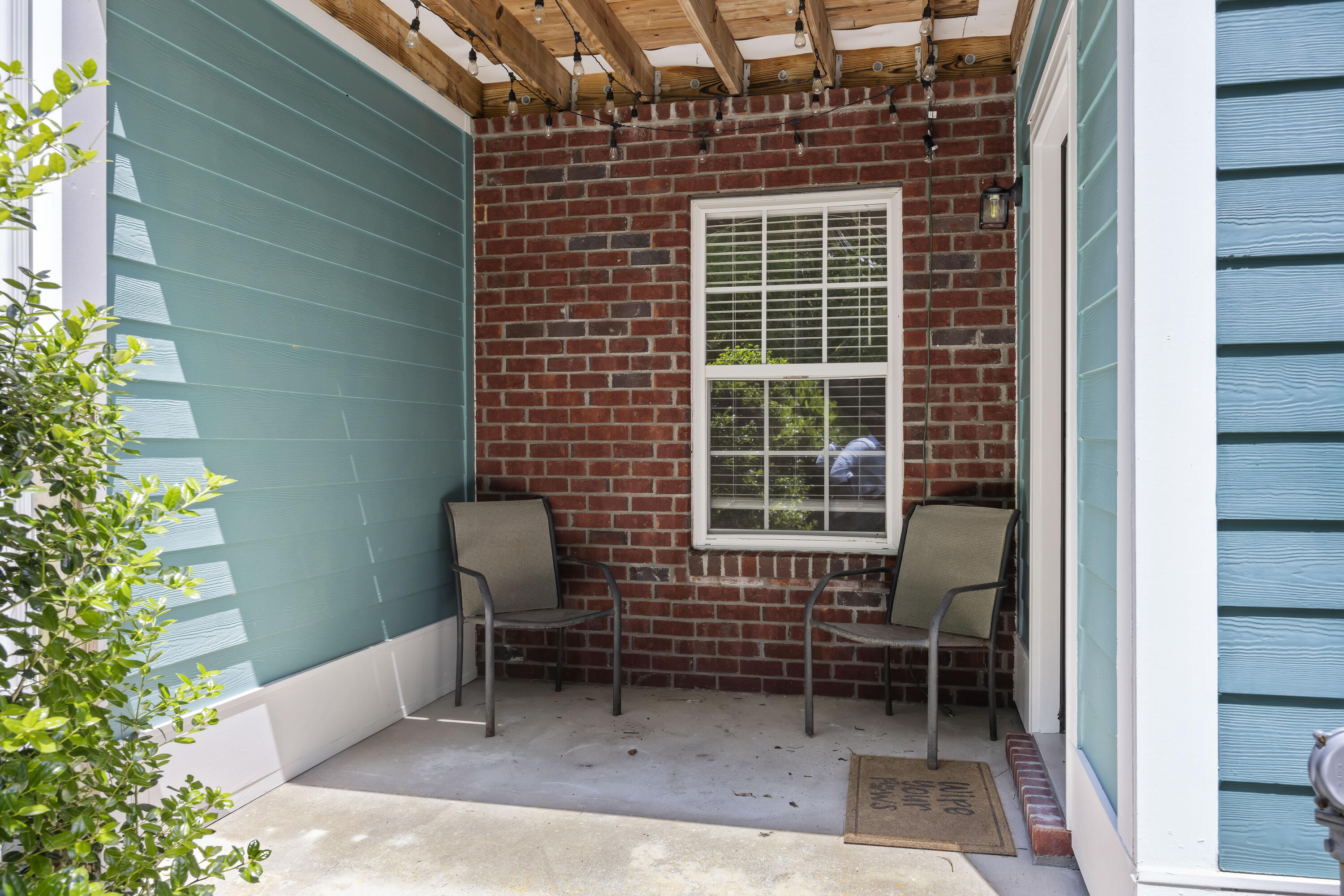 9019 Parlor Drive