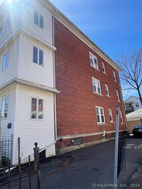 103-105 Kent Street