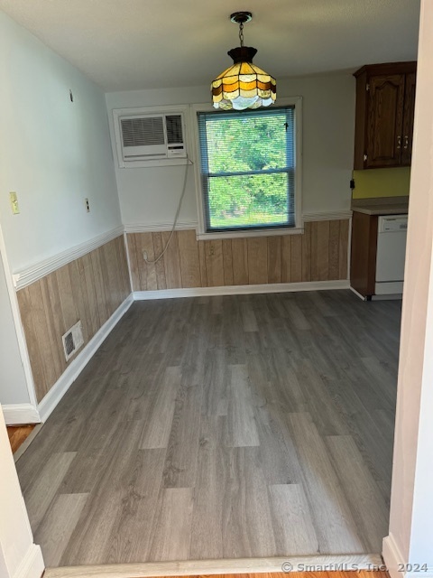 4 Willow Lane