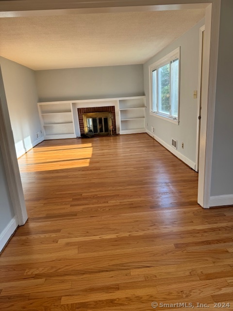 4 Willow Lane