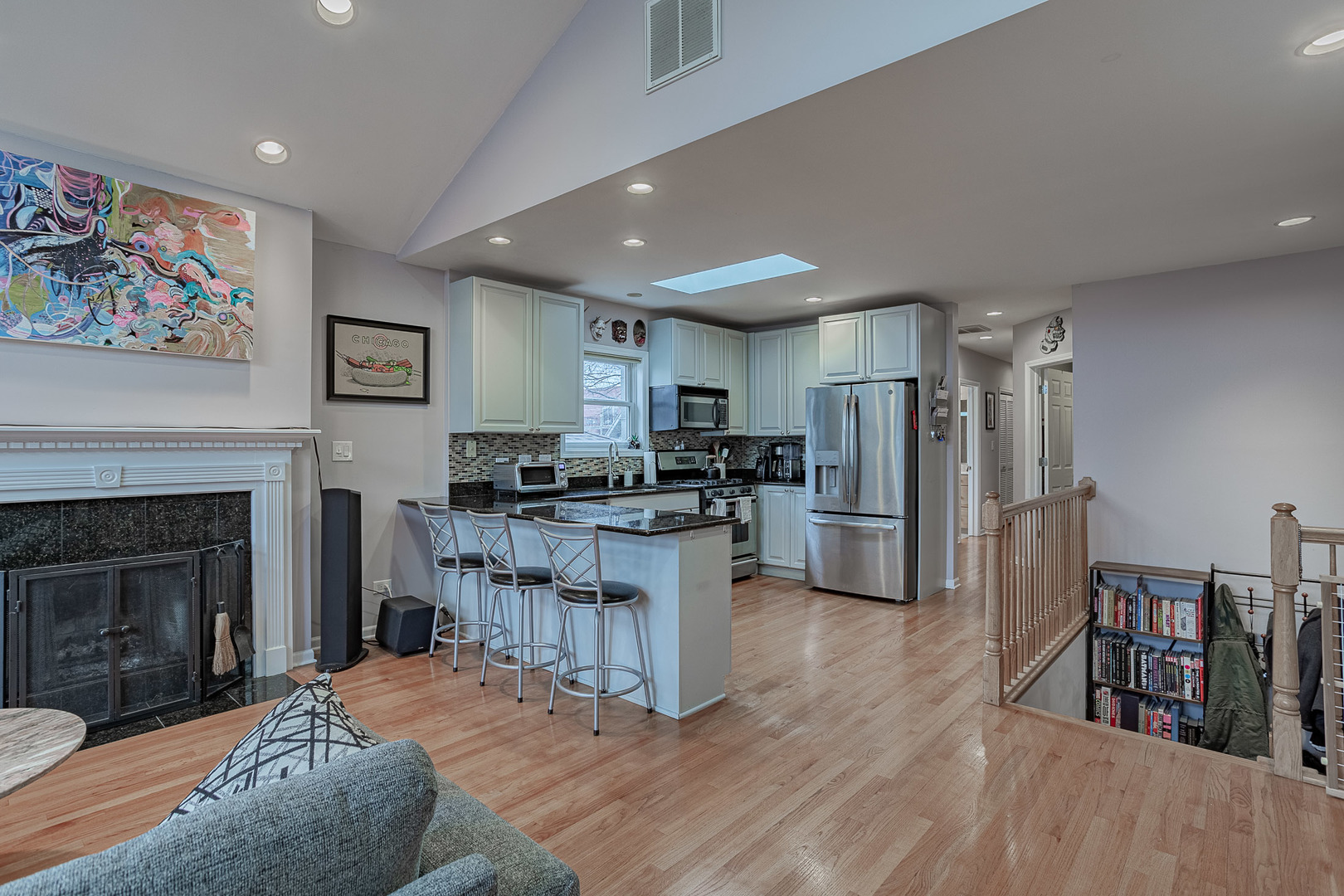 3217 N Kenmore Avenue Unit: 3