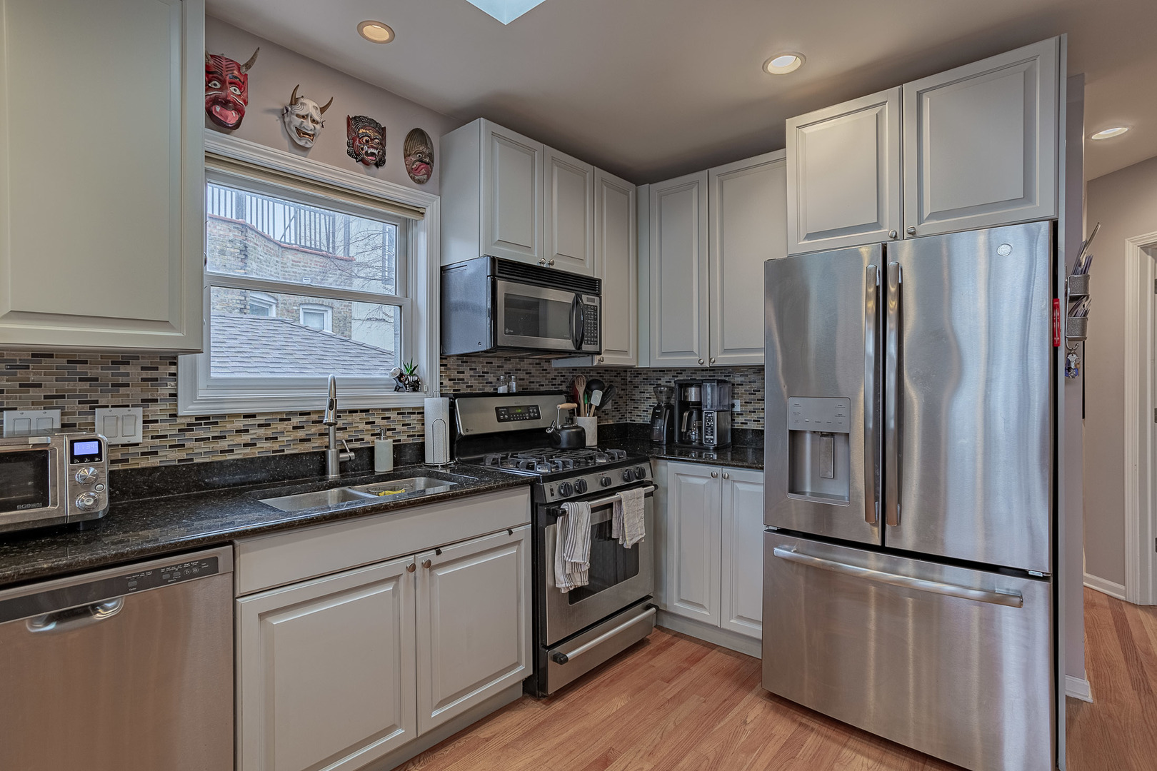 3217 N Kenmore Avenue Unit: 3