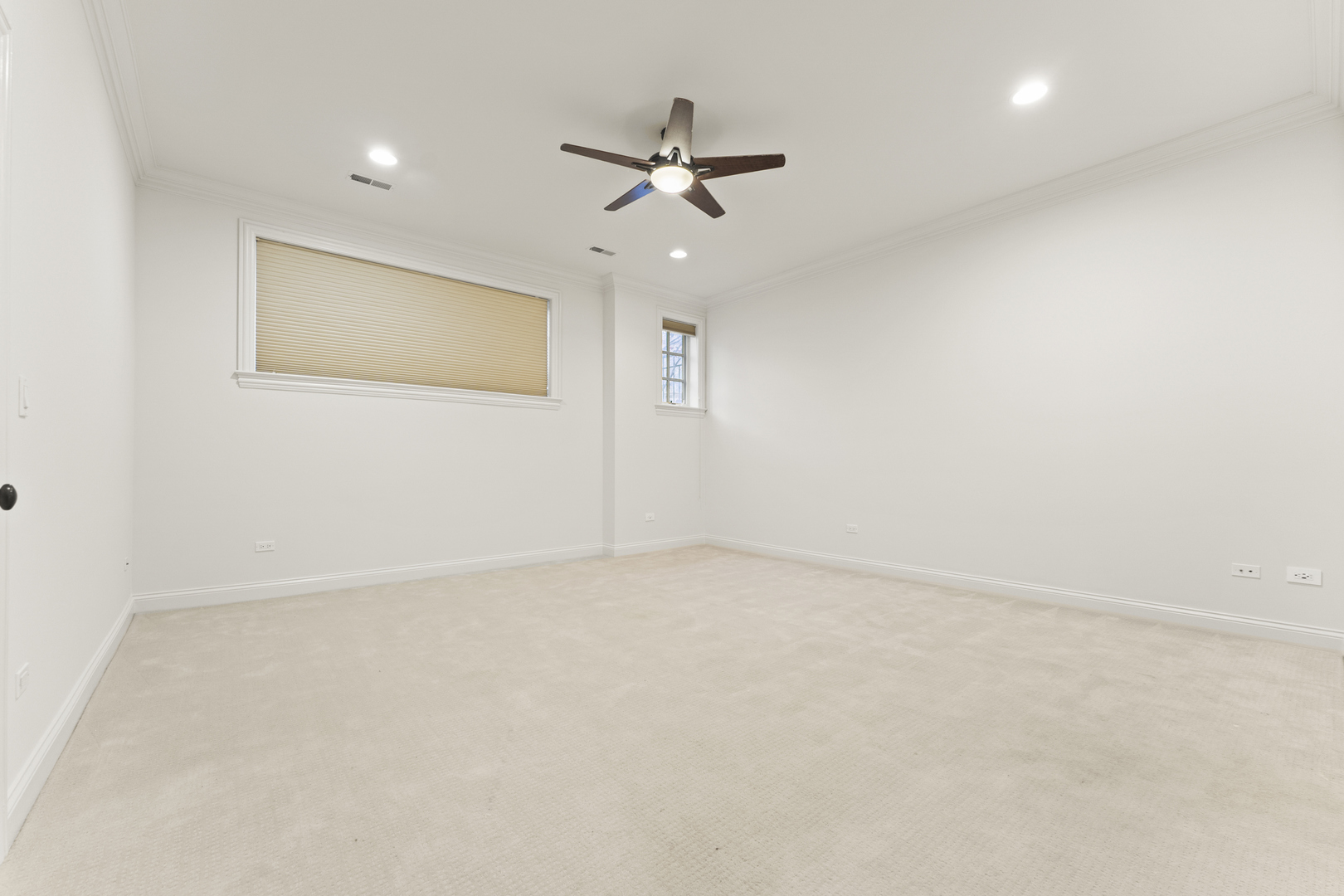 3716 N Kenmore Avenue Unit: 1