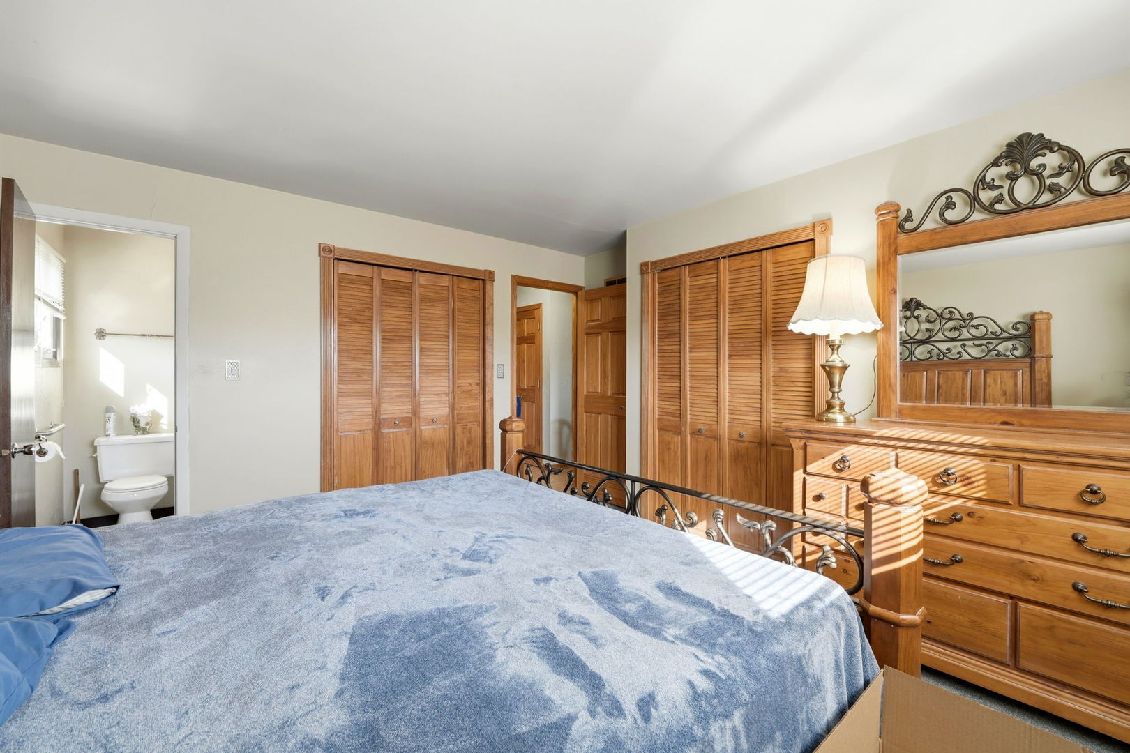 912 River Forest Court