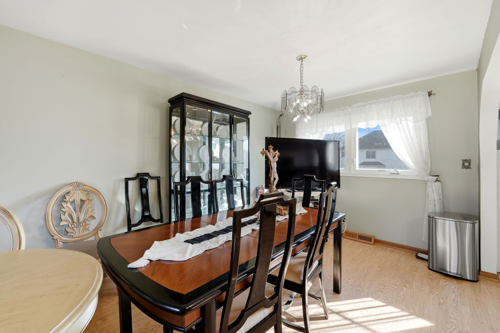 912 River Forest Court