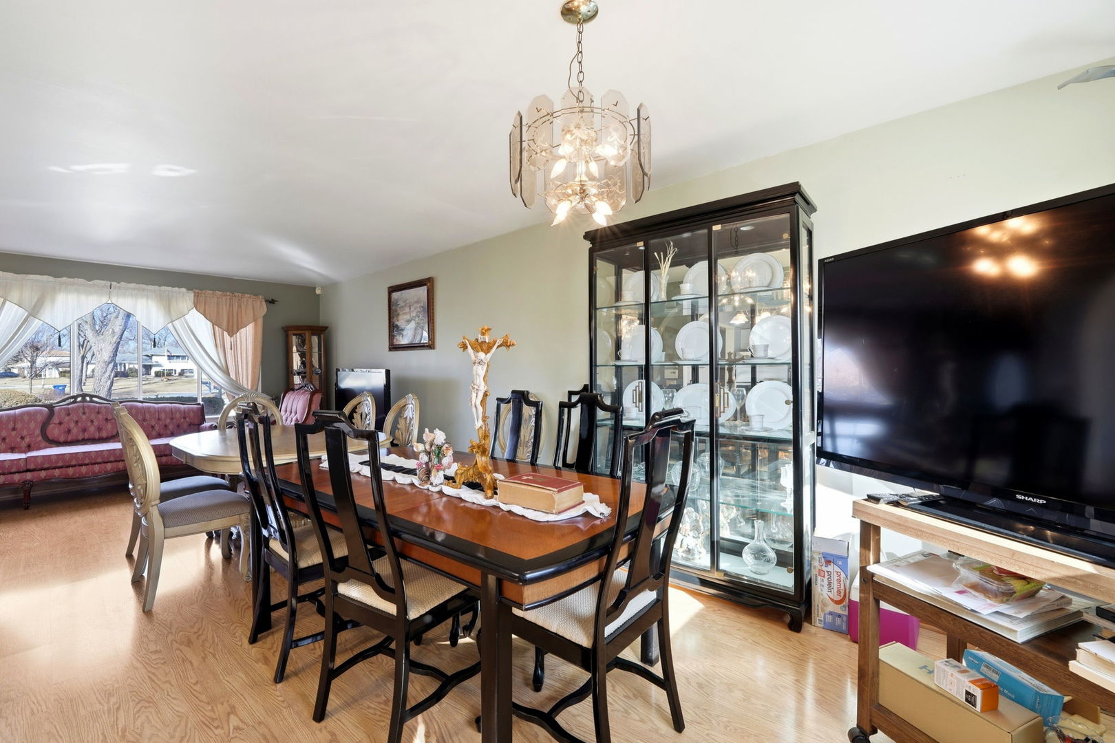 912 River Forest Court