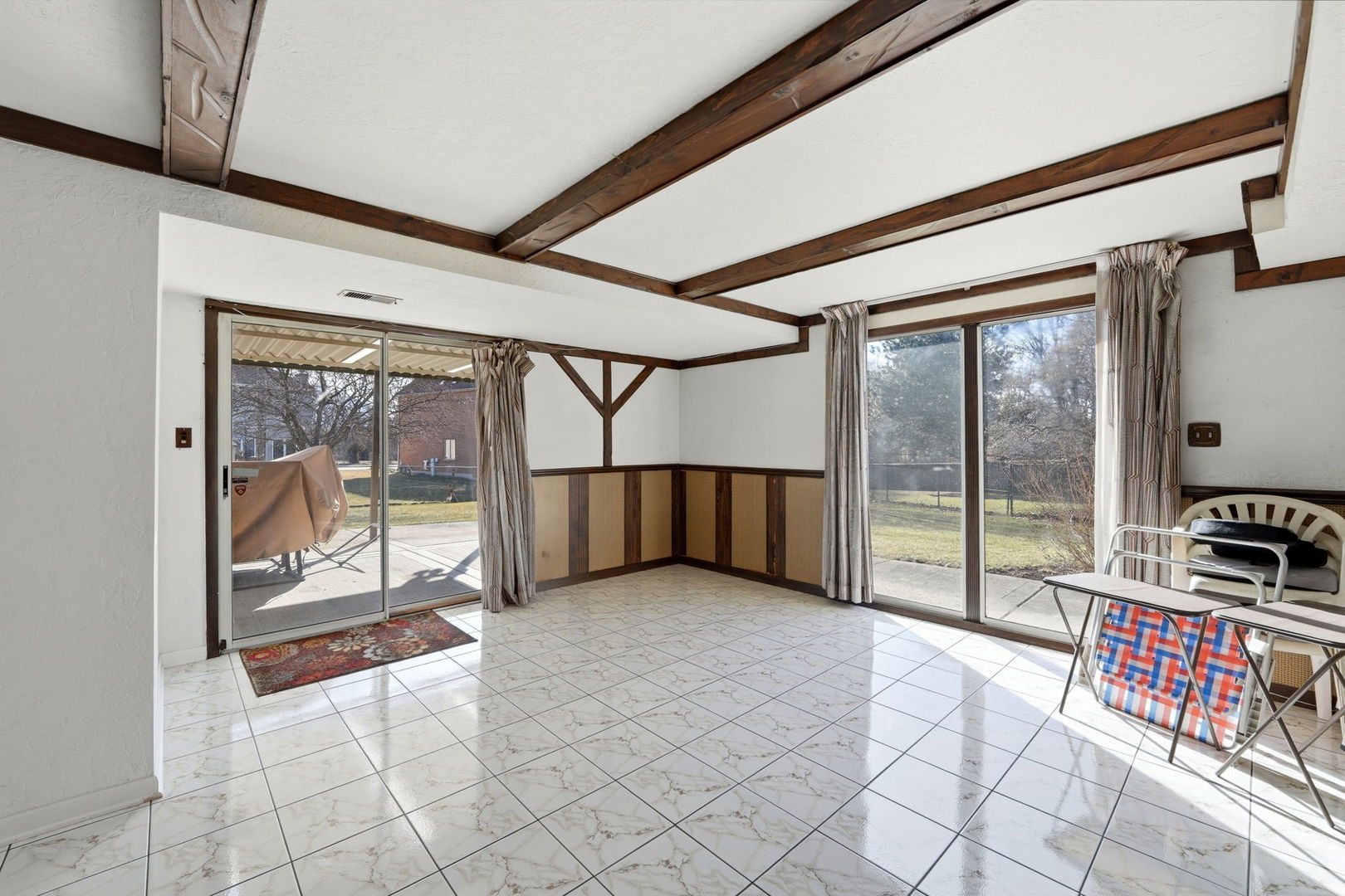 912 River Forest Court