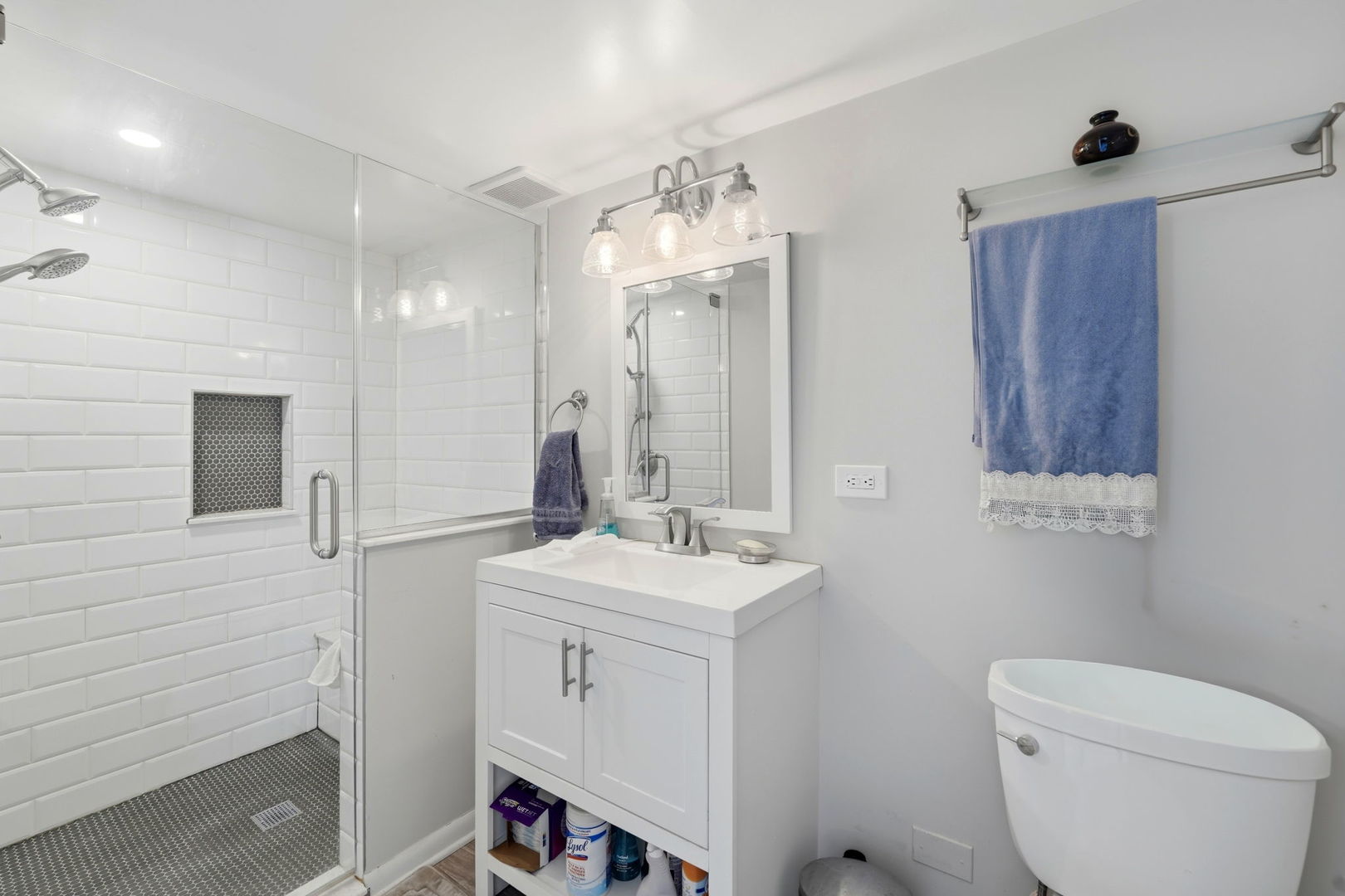 912 River Forest Court